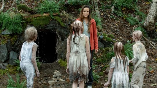 Кадр из 5 серии 2 сезона сериала «Извне»