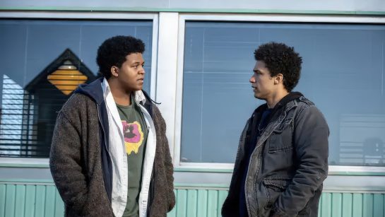 Кадр из 9 серии 3 сезона сериала «Извне»